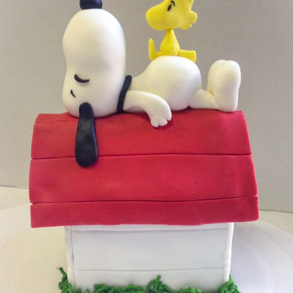 Snoopy Cake