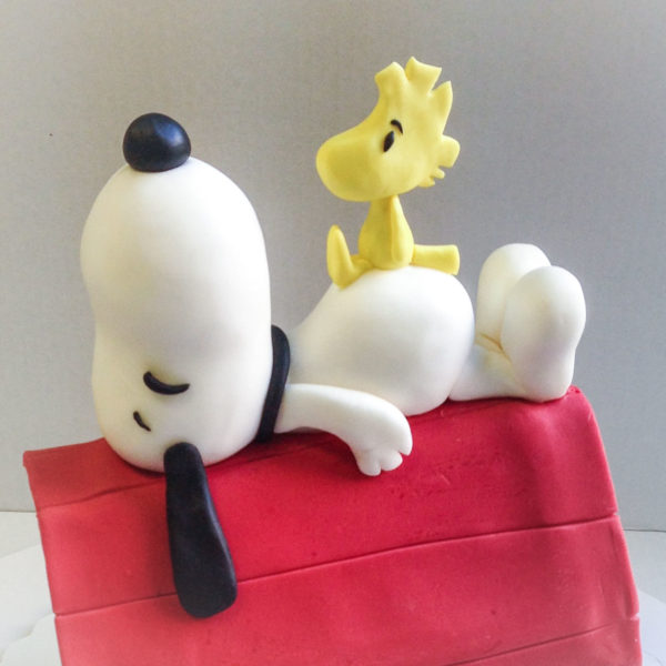 Snoopy Cake